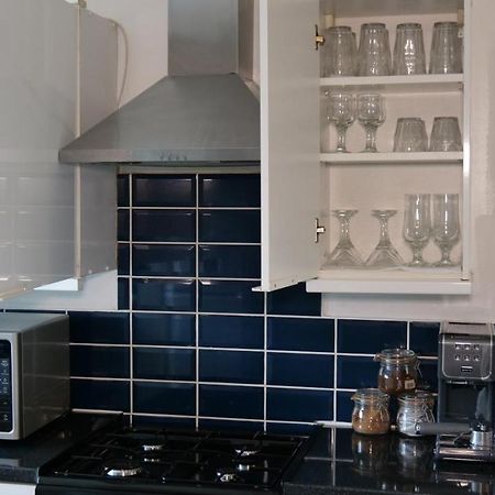 Milton Keynes Luxury Short Stay House With Wifi And Free Parking Wolverton  Exterior photo